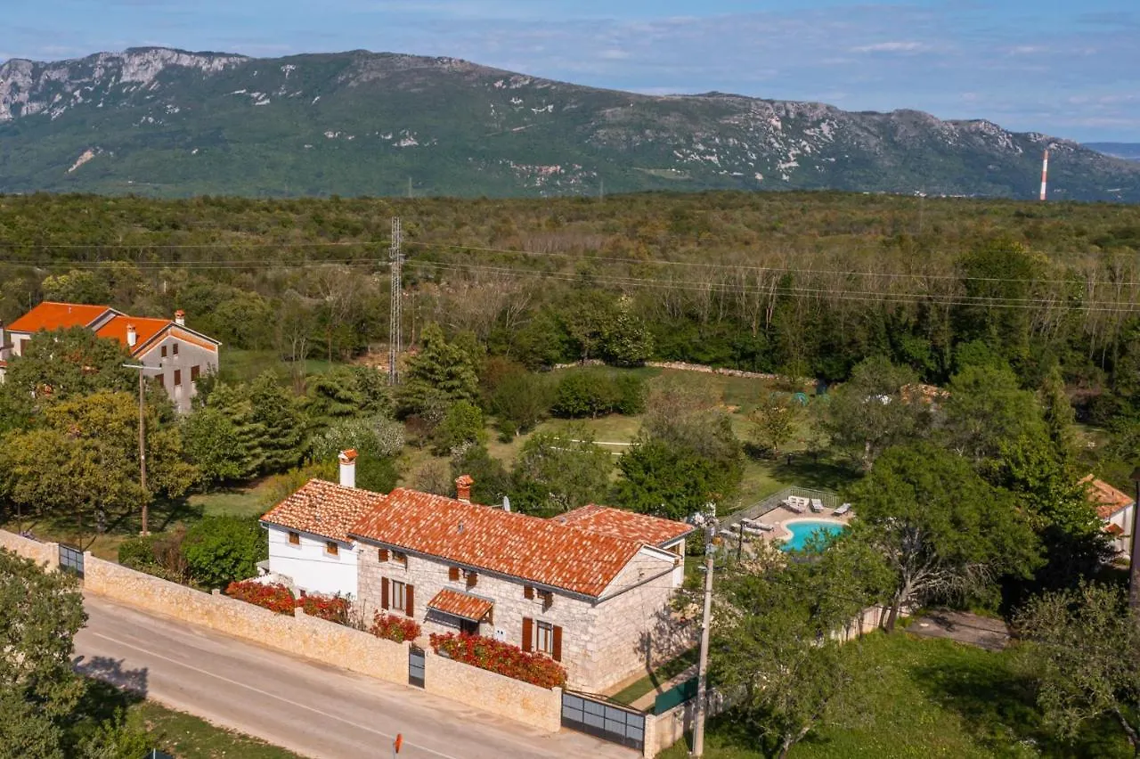 Nedeščina Villa Celeste